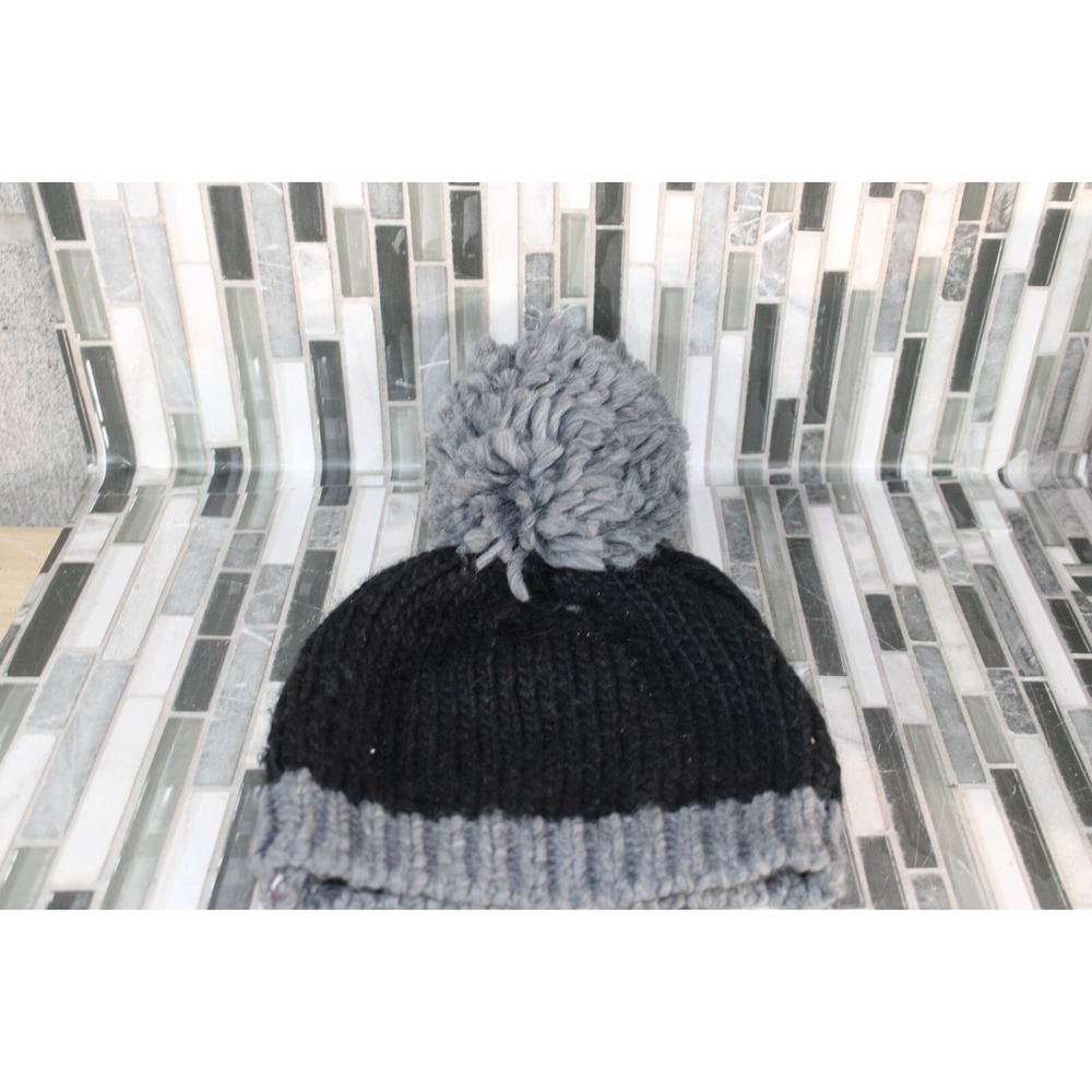 Charming Charlie Acrylic‎ Beanie